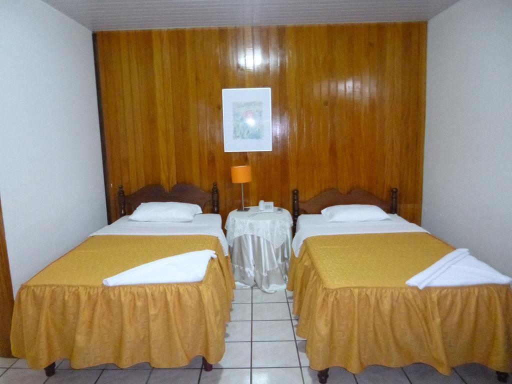 Hotel Cabana Quinta Puerto Maldonado Værelse billede