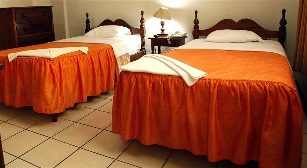 Hotel Cabana Quinta Puerto Maldonado Eksteriør billede